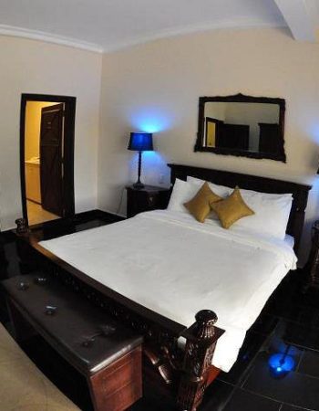 Palm Spring Resort – Liberia